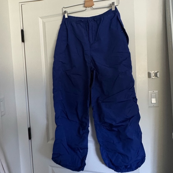 Aritzia Aviator Parachute Pants - Picture 1 of 4